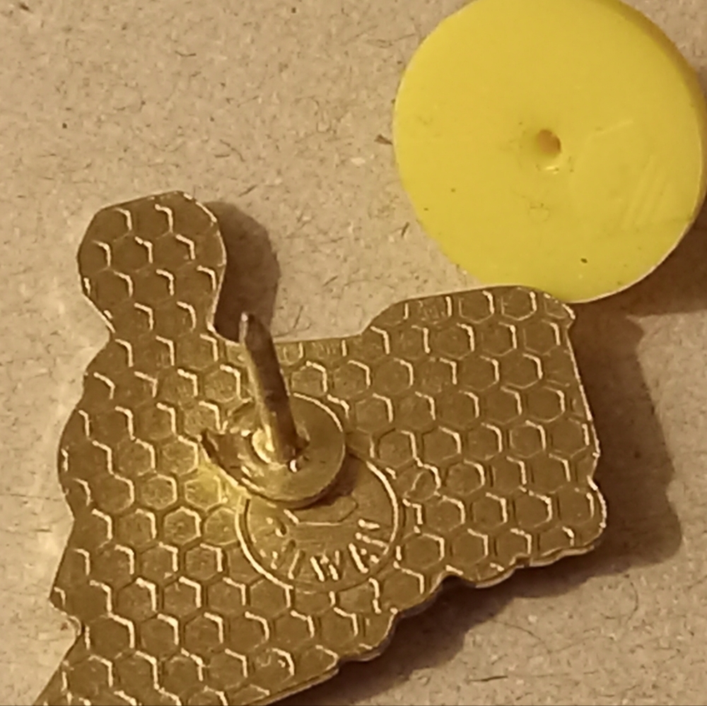 Steam Engine Train Pin - Picture 2 of 9